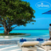 Dusit Thani Maldives Infinity Pool Area