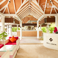 Sun Siyam Vilu Reef Wine Cellar