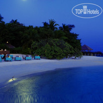 Coco Bodu Hithi РЕСТОРАН BREEZE

Расположенн