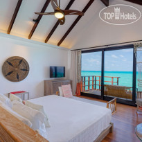 Grand Park Kodhipparu Ocean Water Villa