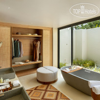 Kuda Villingili Resort Maldives Beach villa bathroom 2