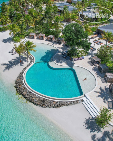 Hotel photo Patina Maldives, Fari Islands 5*
