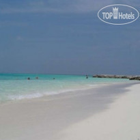Giravaru Island Resort (закрыт)