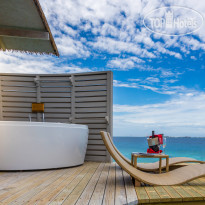 Centara Ras Fushi Resort & Spa Deluxe Spa Owerwater Villa