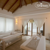 Reethi Faru Resort 