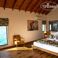 Reethi Faru Resort 