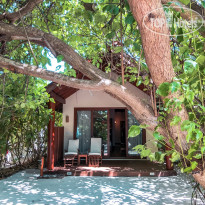 Reethi Faru Resort 