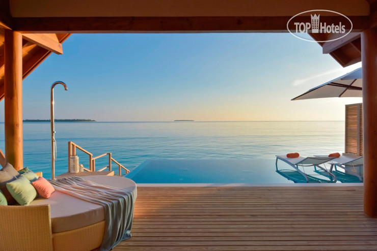 Emerald Faarufushi Resort & Spa