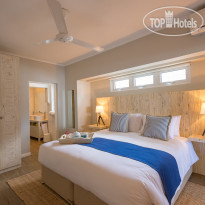 Le Nautique Luxury Waterfront Hotel 