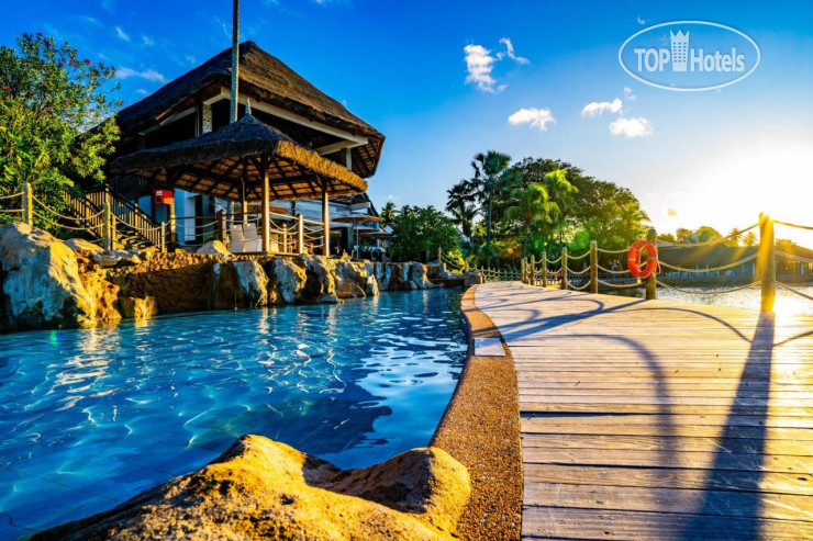 Hotelier's photos Fishermans Cove Resort 5*
