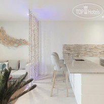 Aqua Boutique Hotel 