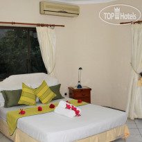 Carana Hilltop Villa Superior room