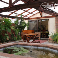 Carana Hilltop Villa Back garden