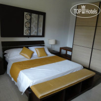Cote dOr Apartments
