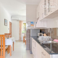 Palm Holiday Apartments