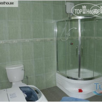 Hide Away Guesthouse 