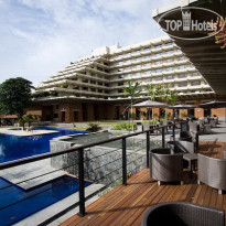 Cinnamon Lakeside Ресторан