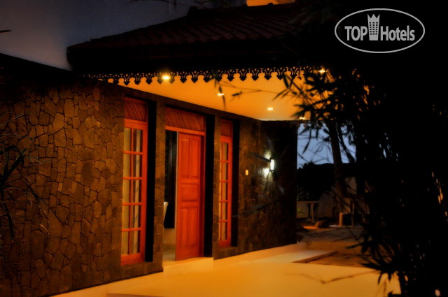 New photos from tourists White Villa Resort