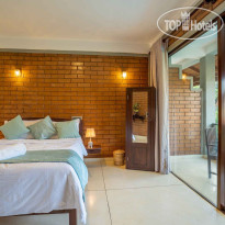 Anuras Elephant Hotel 