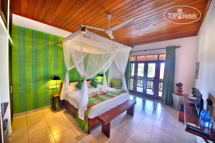 Hotel photo Rockside Beach Resort 4*