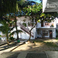 Rock Beach Villa Talpe 