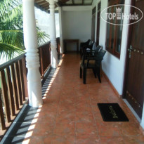 Rock Beach Villa Talpe 