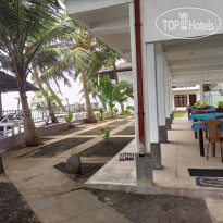 Rock Beach Villa Talpe 