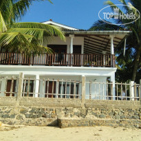 Rock Beach Villa Talpe 