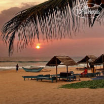 International Beach Hotel & Restaurant 