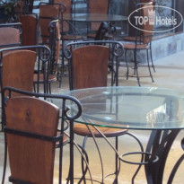 Cockpit Airport Reach 