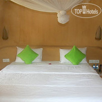 Bar Reef Resort