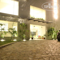 Sayura Beach Hotel 
