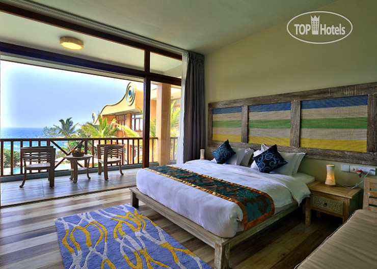 Hotelier's photos Thaproban Pavilion Waves 5*