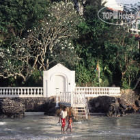Taprobane Island 