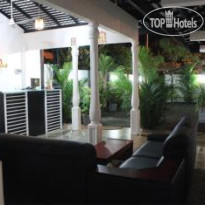 Tharusha Hoiday Inn