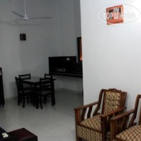 Tharusha Hoiday Inn