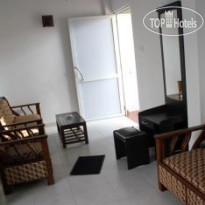 Tharusha Hoiday Inn