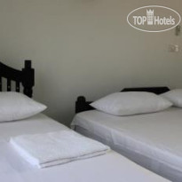 Tharusha Hoiday Inn