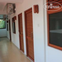 Tharusha Hoiday Inn