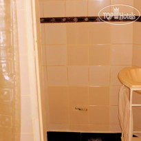 1385 Hostel