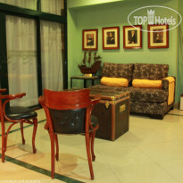 Mayflower Suites Лобби