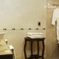 Lirolay Suites