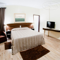 Del Rey Hotel