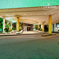 Crowne Plaza Maruma Hotel & Casino 
