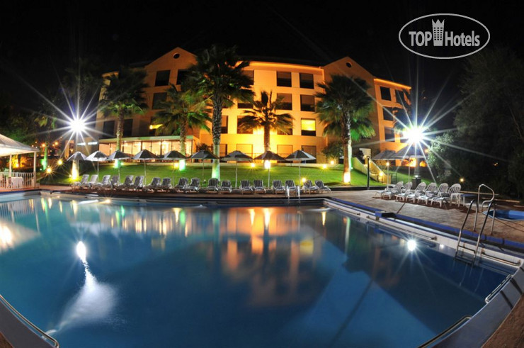 Hotel photo NH Iquique 4*