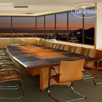 Boulevard Suites 
