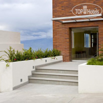 Stubel Suites and Cafe