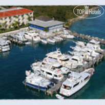 Paradise Harbor Club & Marina 