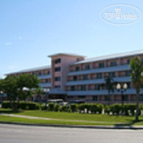 Castaways Resort & Suites 