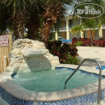 Royal Islander Hotel 